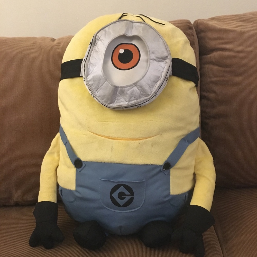 Universal studios plush minion